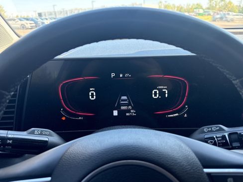 Used 2024 Kia Sportage EX FWD image 24