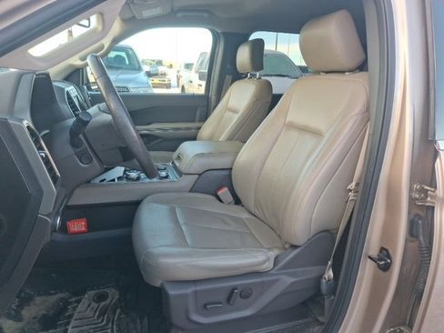 Used 2020 Ford Expedition Max XLT w/ Equipment Group 202A image 7