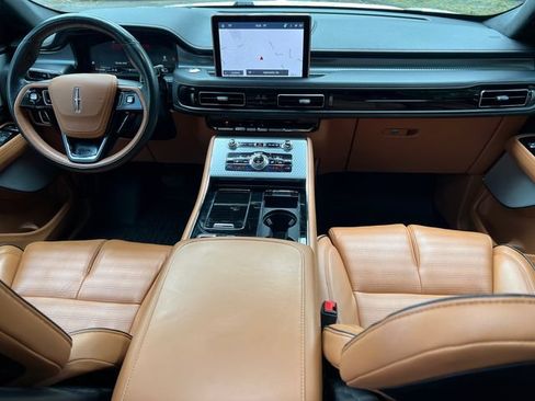 Used 2023 Lincoln Aviator Black Label w/ Dynamic Handling Package AWD/4WD image 26