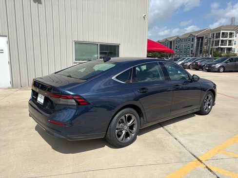 Certified 2024 Honda Accord EX image 8