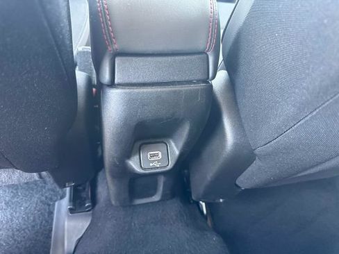 Used 2023 Jeep Renegade Trailhawk AWD/4WD image 17