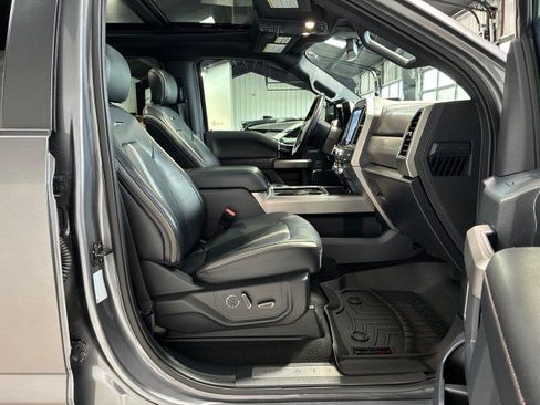 Used 2022 Ford F250 Platinum AWD/4WD image 12
