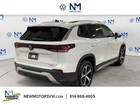 New 2026 Volkswagen Tiguan SE image 5