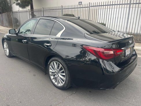 Used 2018 INFINITI Q50 Luxe w/ Cargo Package (L95) image 4