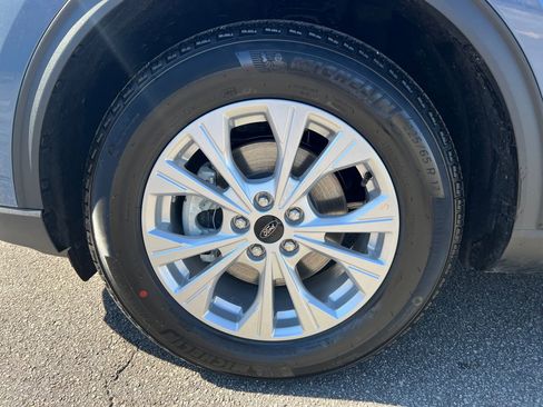 New 2026 Ford Escape Active image 11