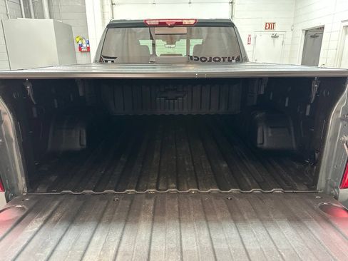 Used 2025 Chevrolet Silverado 1500 ZR2 w/ Technology Package AWD/4WD image 12