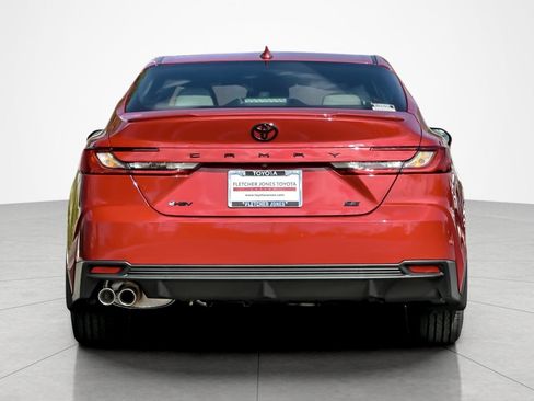 New 2026 Toyota Camry SE image 4