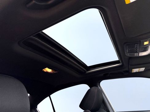 Used 2017 Subaru WRX Premium image 13