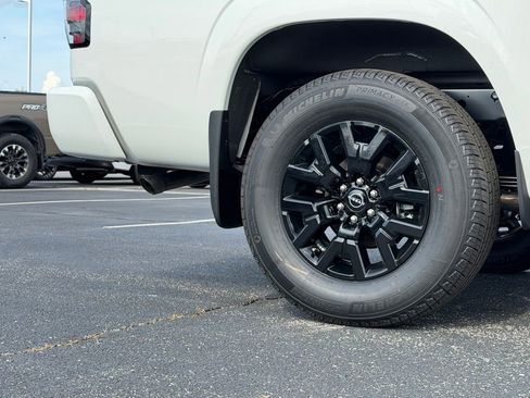 New 2026 Nissan Frontier SV w/ Tow Package AWD/4WD image 36