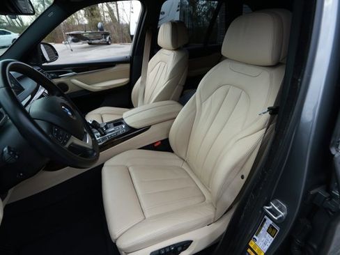 Used 2018 BMW X5 xDrive40e image 29