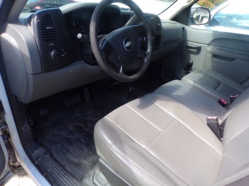 Used 2012 Chevrolet Silverado 1500 W/T image 7