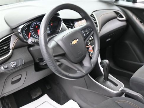 Used 2019 Chevrolet Trax LS image 14