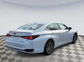 Used 2020 Lexus ES 300h w/ Premium Package video 2