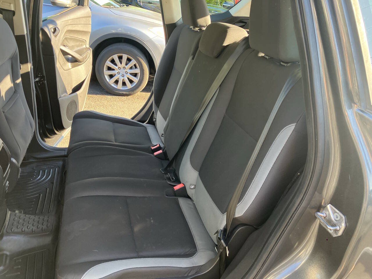 Used 2015 Ford Escape S FWD image 29