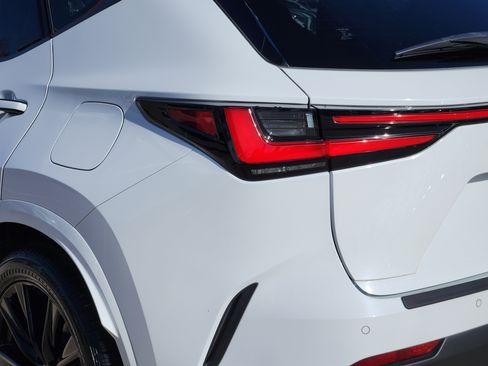 Used 2022 Lexus NX 350 F Sport image 5