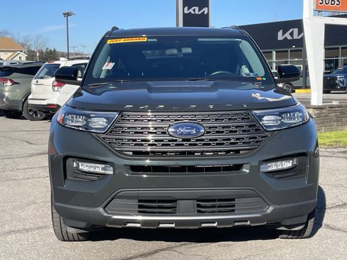Used 2022 Ford Explorer XLT w/ Equipment Group 202A image 9
