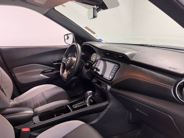 Used 2021 Nissan Kicks SR w/ SR Premium Package FWD image 11