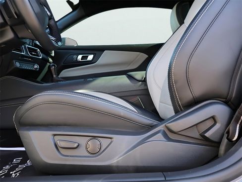 Used 2024 Ford Mustang GT Premium image 37