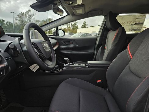 New 2026 Toyota Prius Plug-In Hybrid image 9