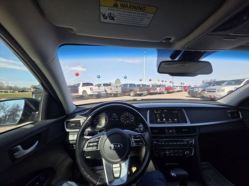 Used 2019 Kia Optima S w/ S Panoramic Sunroof Package FWD image 10