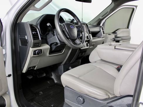 Used 2022 Ford F350 XL w/ Power Equipment Group image 17