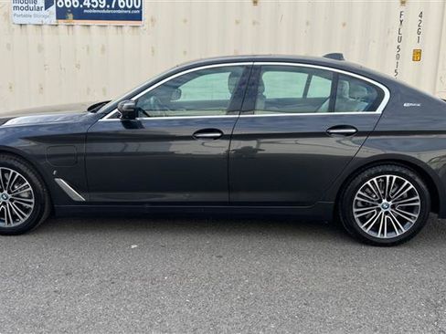 Used 2018 BMW 530e RWD image 6