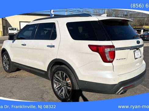 Used 2016 Ford Explorer Platinum image 7