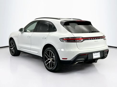 Used 2026 Porsche Macan AWD/4WD image 3