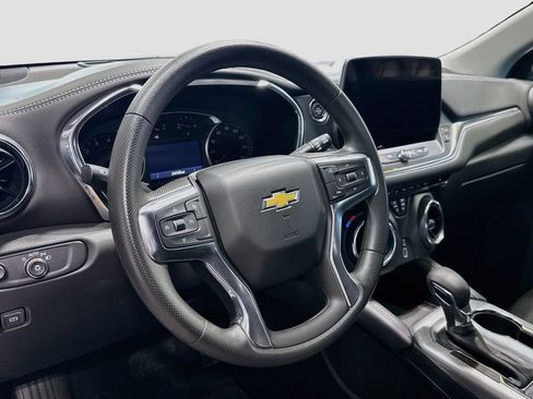 Used 2025 Chevrolet Blazer LT AWD/4WD image 11