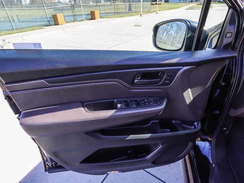 Used 2018 Honda Odyssey EX-L image 35