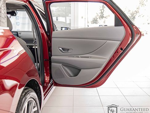 Used 2024 Hyundai Elantra SEL w/ Convenience Package FWD image 37