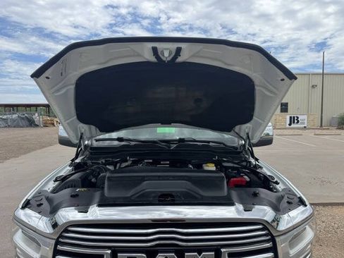 Used 2023 RAM 2500 Laramie AWD/4WD image 10