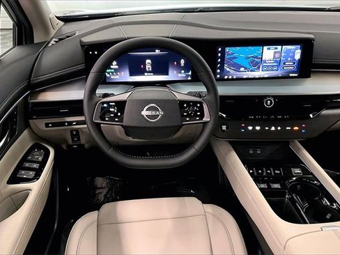 New 2025 Nissan Murano SL image 18