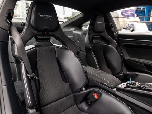 Certified 2025 Porsche 911 GT3 RWD image 34