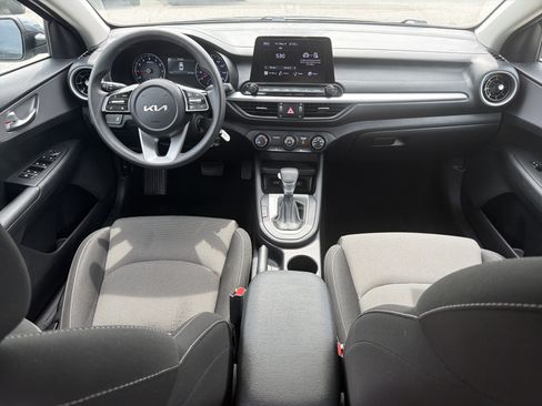 Used 2024 Kia Forte LXS FWD image 4