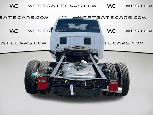 New 2025 RAM 3500 Tradesman w/ Chrome Appearance Group image 7