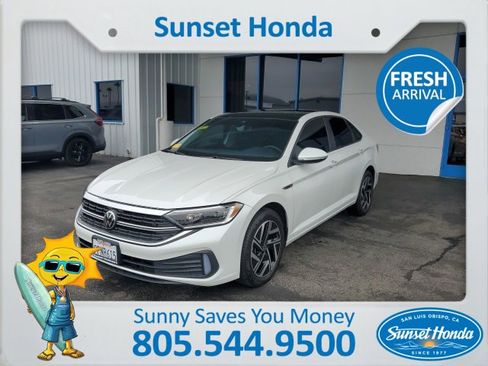 Used 2024 Volkswagen Jetta SEL image 6