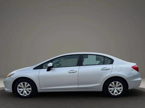 Used 2012 Honda Civic LX image 2