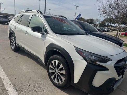 Used 2023 Subaru Outback Limited image 1