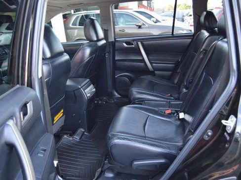 Used 2012 Toyota Highlander AWD image 54