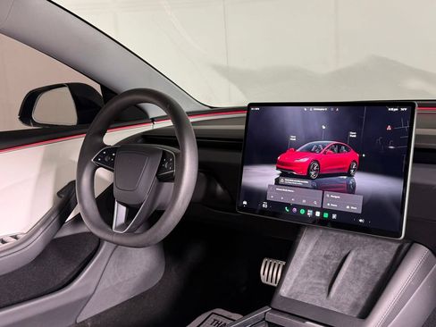 Used 2024 Tesla Model 3 Performance AWD/4WD image 32