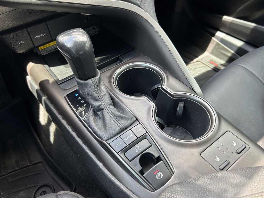 Used 2021 Toyota Camry XSE FWD image 31