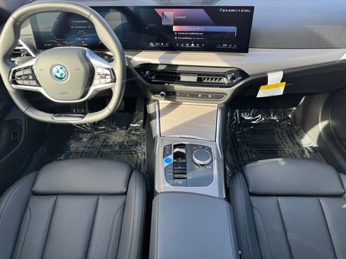 Certified 2025 BMW i4 xDrive40i w/ Premium Package image 19