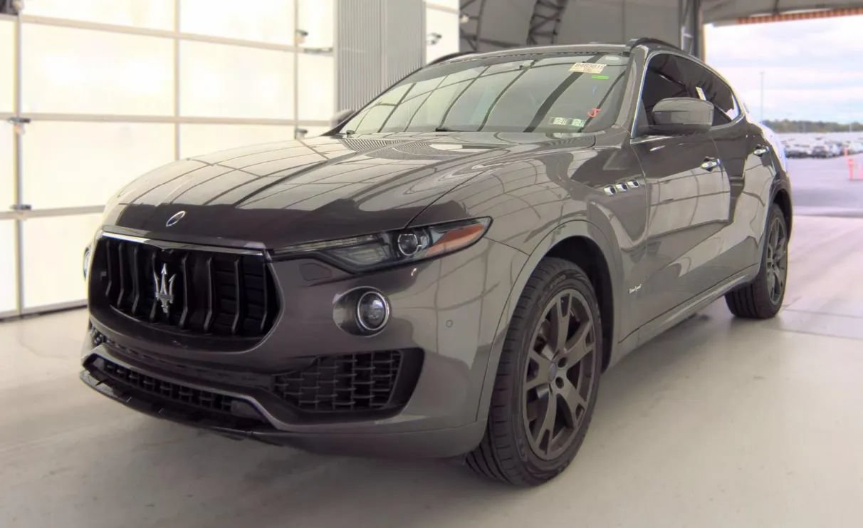 Used 2018 Maserati Levante GranSport AWD/4WD image 1