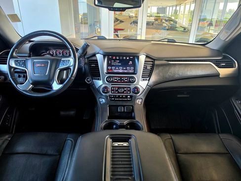 Used 2016 GMC Yukon SLT w/ Open Road Package AWD/4WD image 16