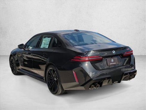 New 2026 BMW M5 image 9