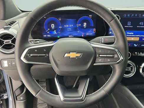 Used 2025 Chevrolet Blazer EV LT AWD/4WD image 13