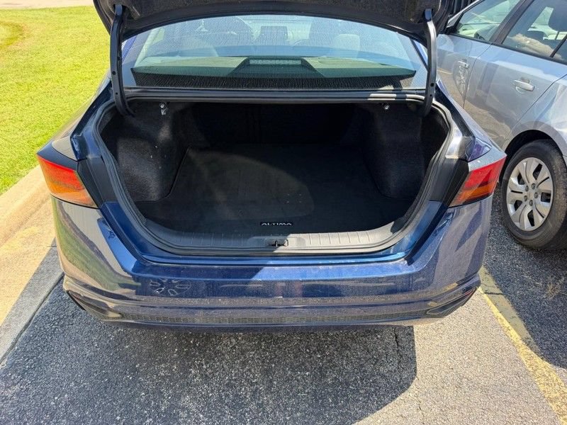 Used 2024 Nissan Altima 2.5 S FWD image 4