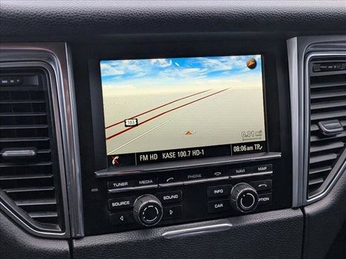 Used 2016 Porsche Macan S image 14