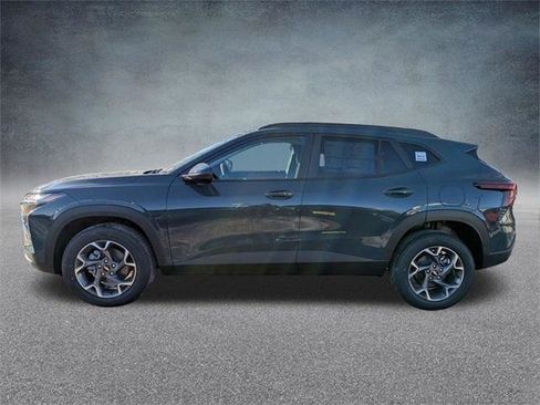 New 2026 Chevrolet Trax LT w/ Driver Confidence Package image 7